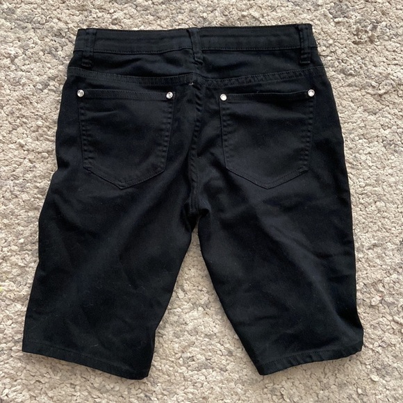 WOMEN’S black Bermuda shorts with rhinestone buttons - Picture 2 of 4